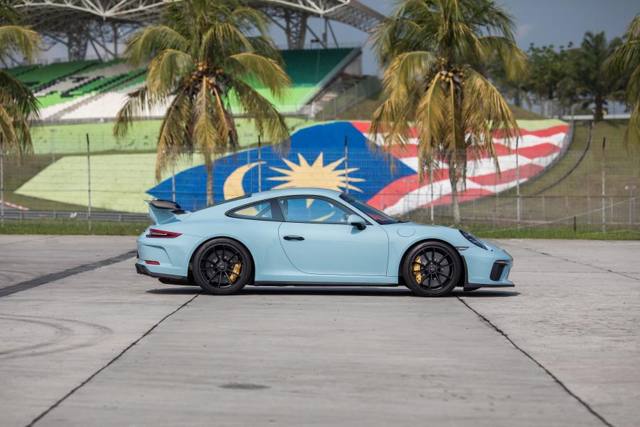  Porsche 911 GT3 (991) 2018 года  (MY) (фото 15 из 21)